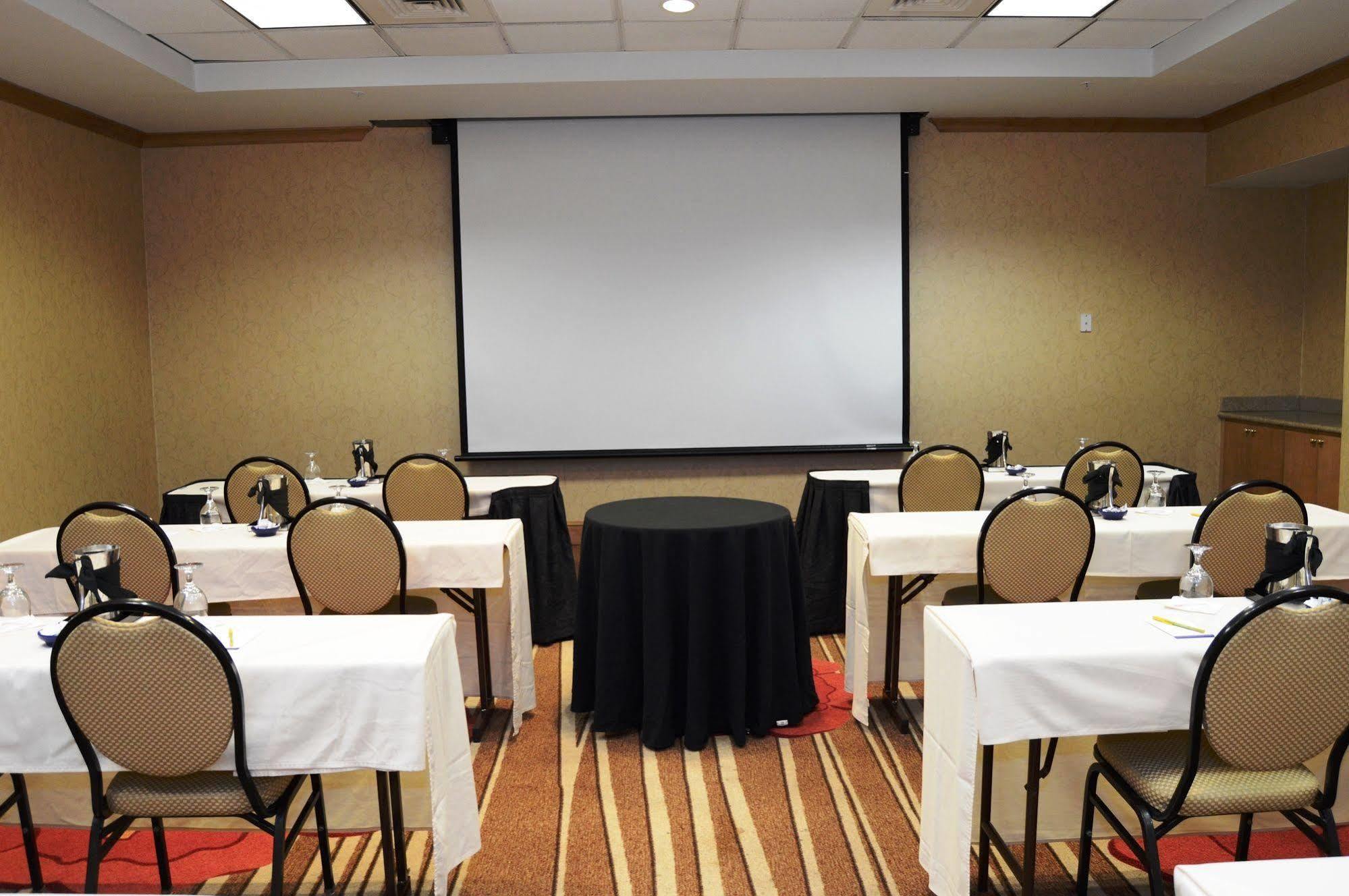 Hilton Garden Inn Atlanta Airport/Millenium Center College Park Esterno foto